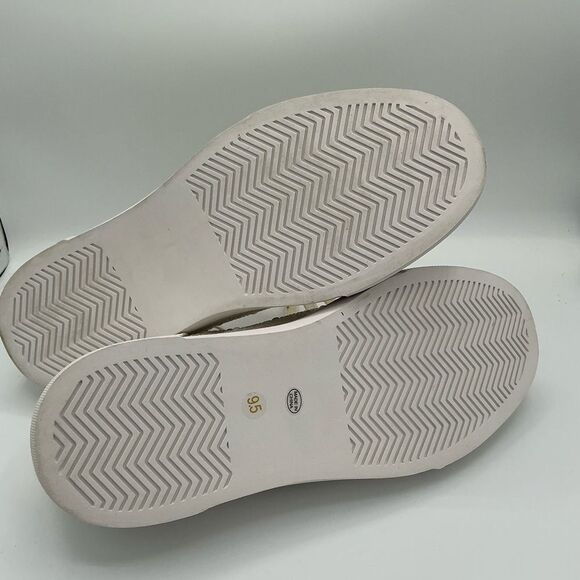 Elegant White Pearl Women's Sneakers size 8.5 New - Picture 4 of 6